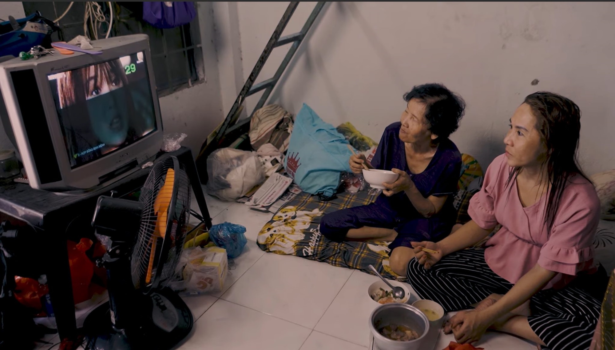 Nghệ sĩ Trung Dân xúc động với loạt phim ngắn 'Ngôi nhà buổi chiều' của đoàn lô tô Sài Gòn Tân Thời - Ảnh 3